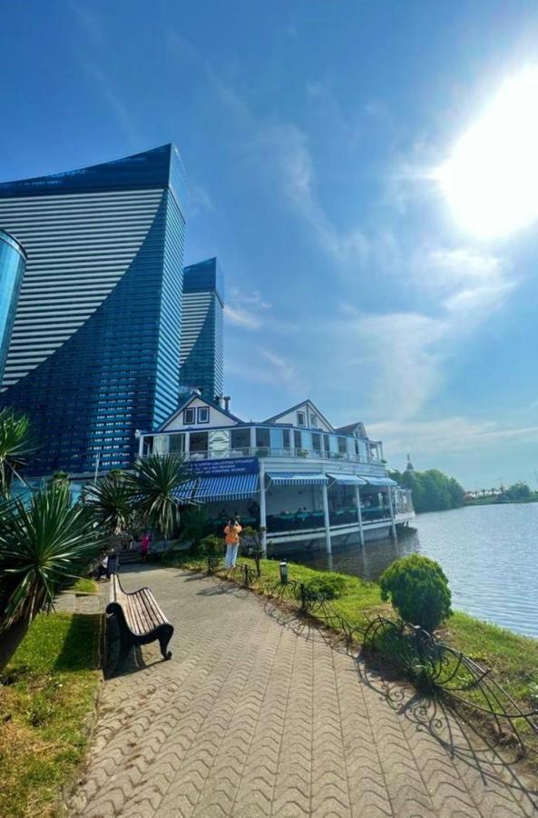 Superior Apartments Orbi City Sea View 巴统 外观 照片