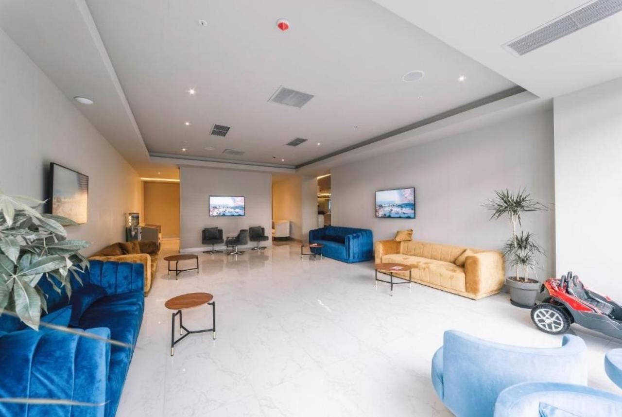 Superior Apartments Orbi City Sea View 巴统 外观 照片