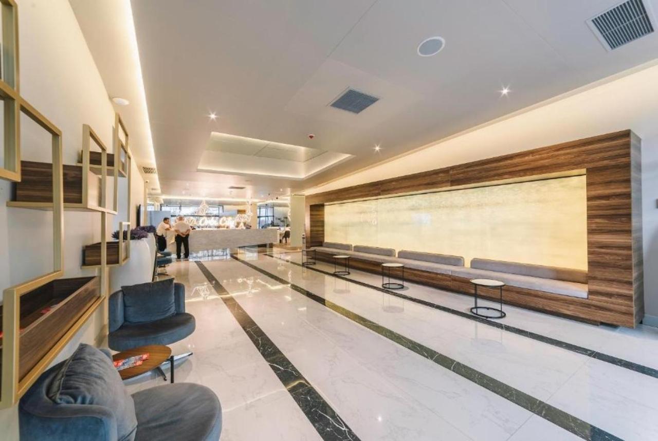 Superior Apartments Orbi City Sea View 巴统 外观 照片