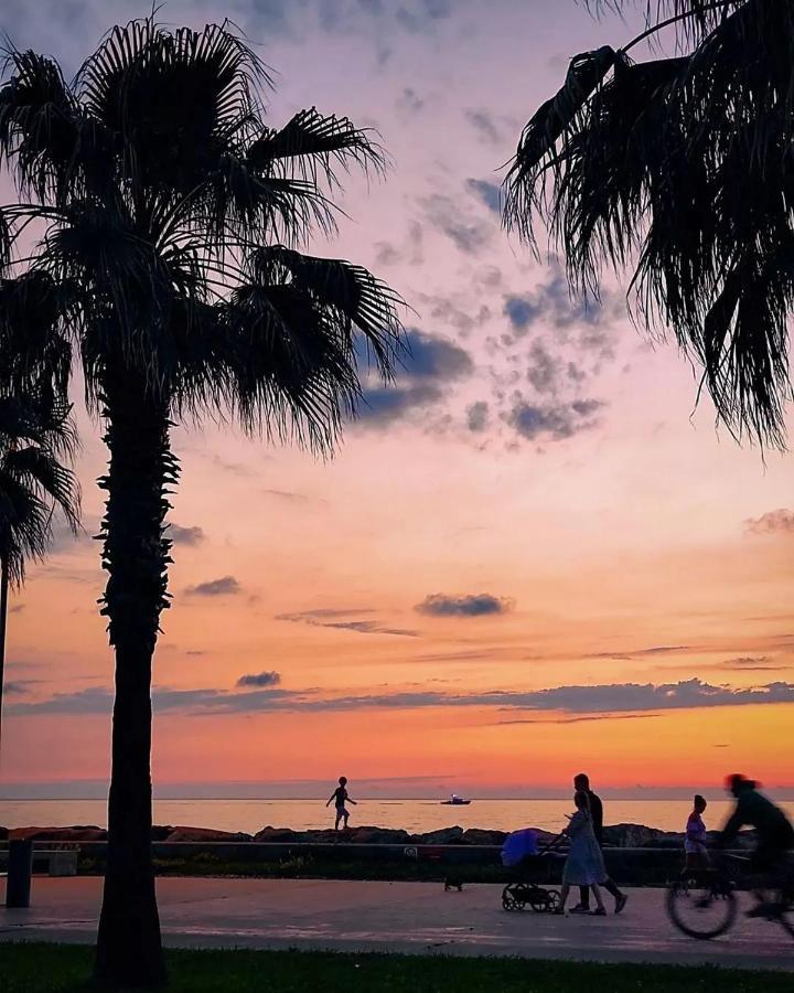 Superior Apartments Orbi City Sea View 巴统 外观 照片