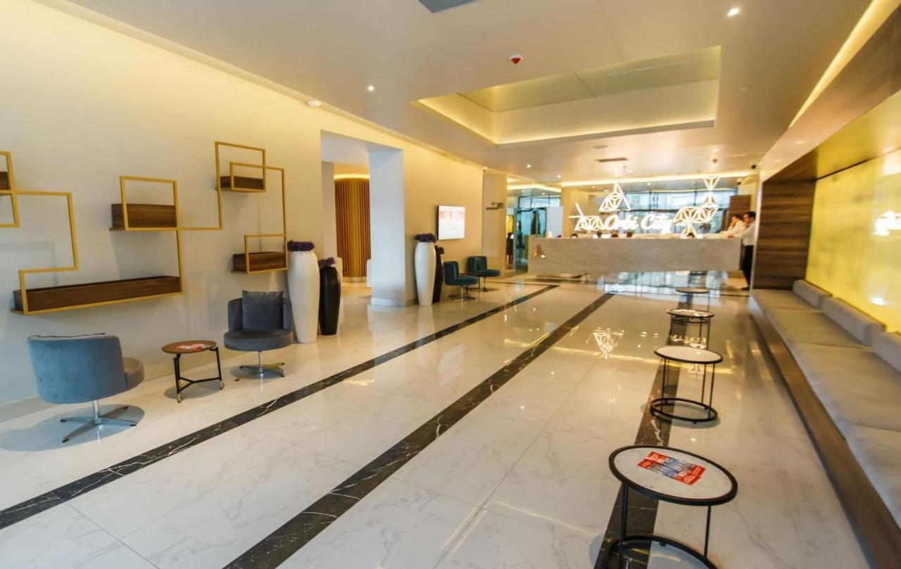 Superior Apartments Orbi City Sea View 巴统 外观 照片
